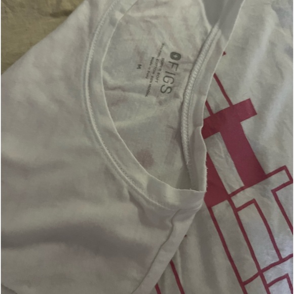 Figs Beat it Tee Size medium. - Picture 2 of 4